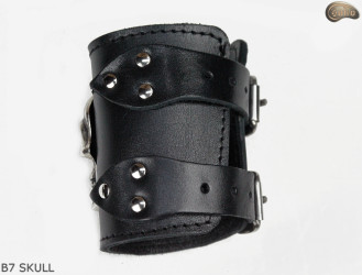 Bracciale in pelle B7 skull goth rock metal punk