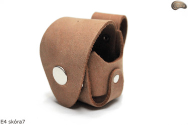 E4 BROWN7 holster case for the cylinder/magazine of the 1873 Colt Peacemaker revolver, caliber .44