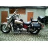 A vezető hátulja  YAMAHA XVS 650 DRAG STAR