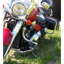 A bukócsőkiváló CUSTOM  KAWASAKI VN 2000 VULCAN